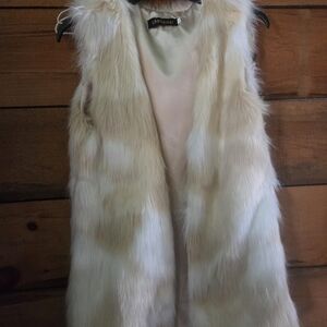 LANSHIFEI Shaggy Faux Fur Vest Large Cream Y2K Boho Mob Wife Rave Coat